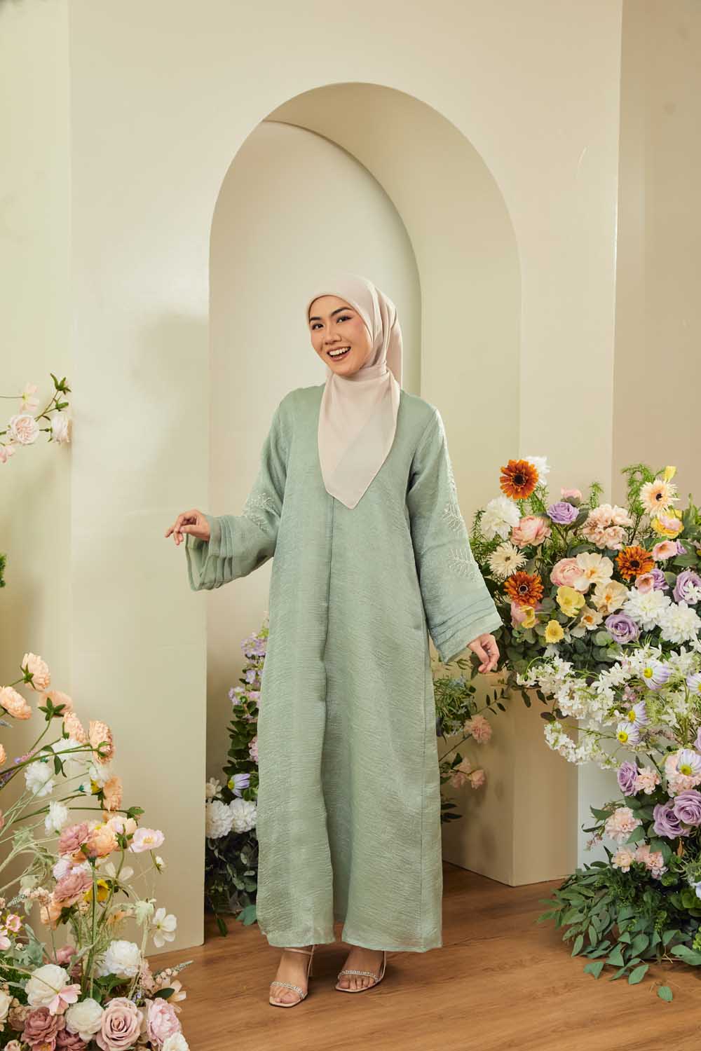 Maleeka Abaya (Sage Green)